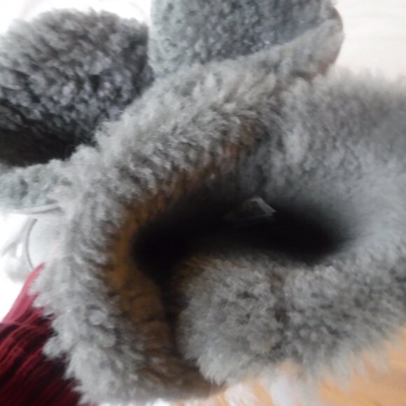 Ugg Boots Gray Womens Size 7 Black Side Buttons pre Owned - Picture 7 of 9